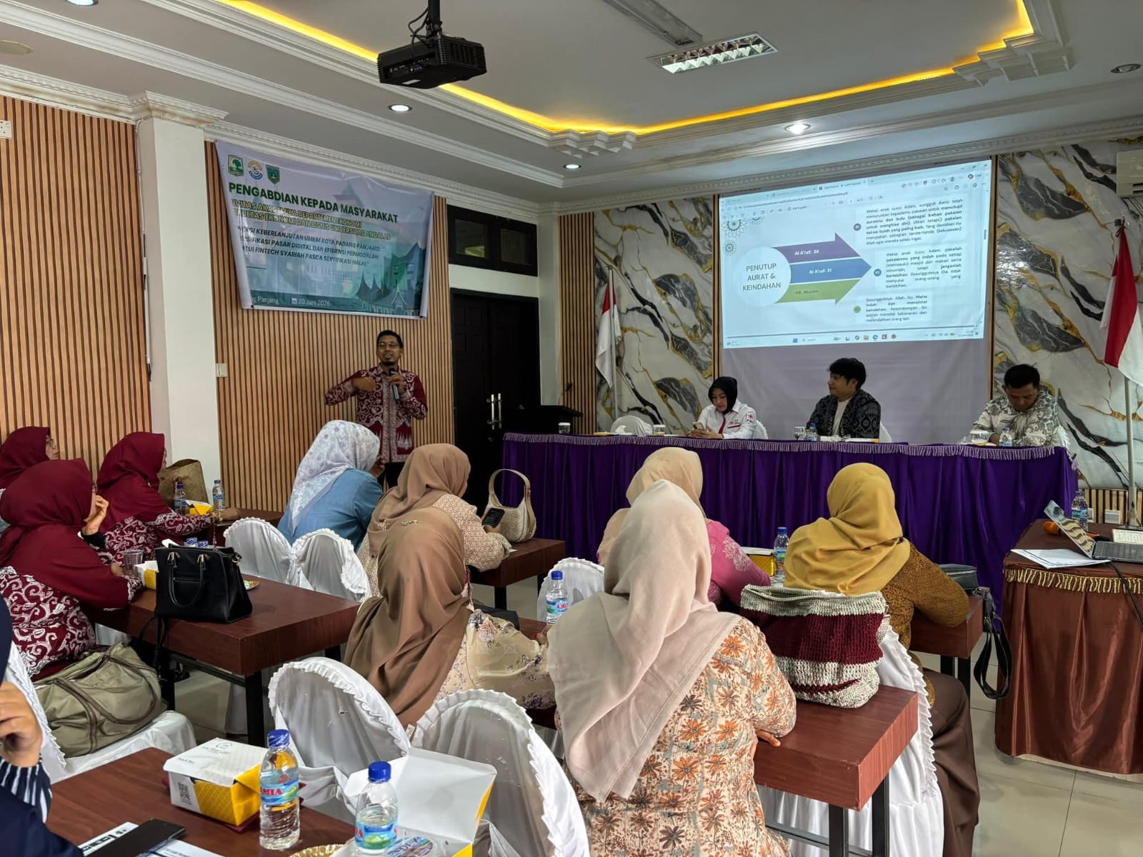 Suasana seminar IKM dan UMKM